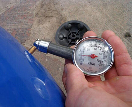 Измерение манометром давления